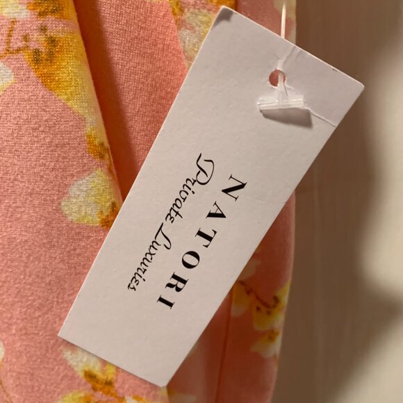 Natori~ NWT!!~ (Retail: 140) Luxurious Pajamas - Picture 3 of 15